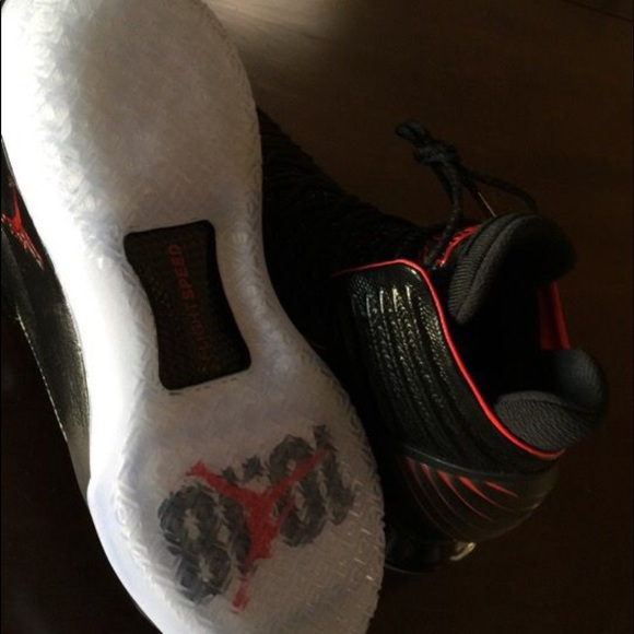 Jordan 32 Size 8.5 “Banned” No Box - Picture 4 of 4